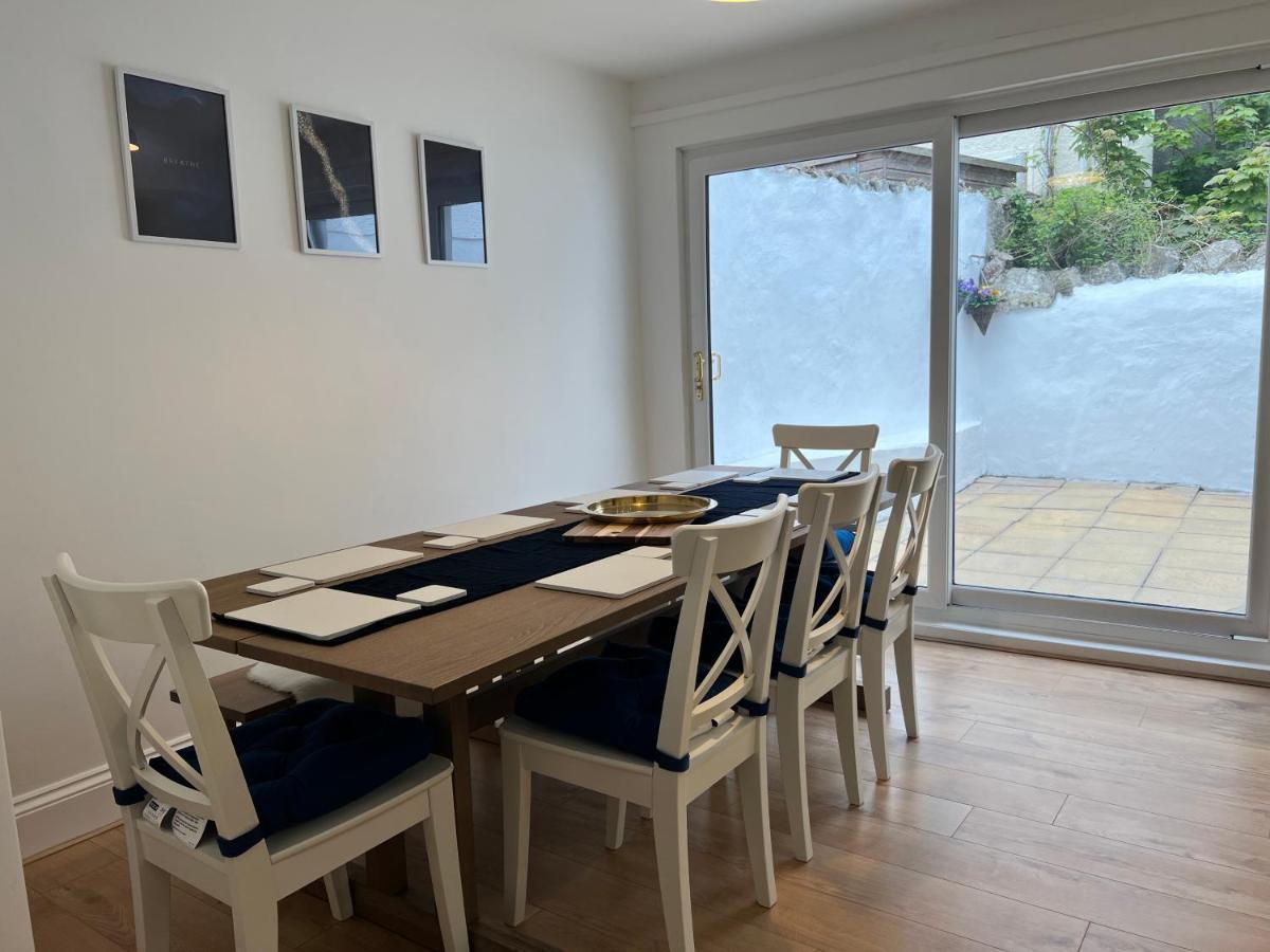Heathcliff - 5 Bedroom House In Town Centre Tenby Zewnętrze zdjęcie