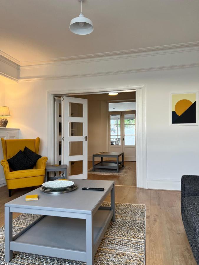 Heathcliff - 5 Bedroom House In Town Centre Tenby Zewnętrze zdjęcie