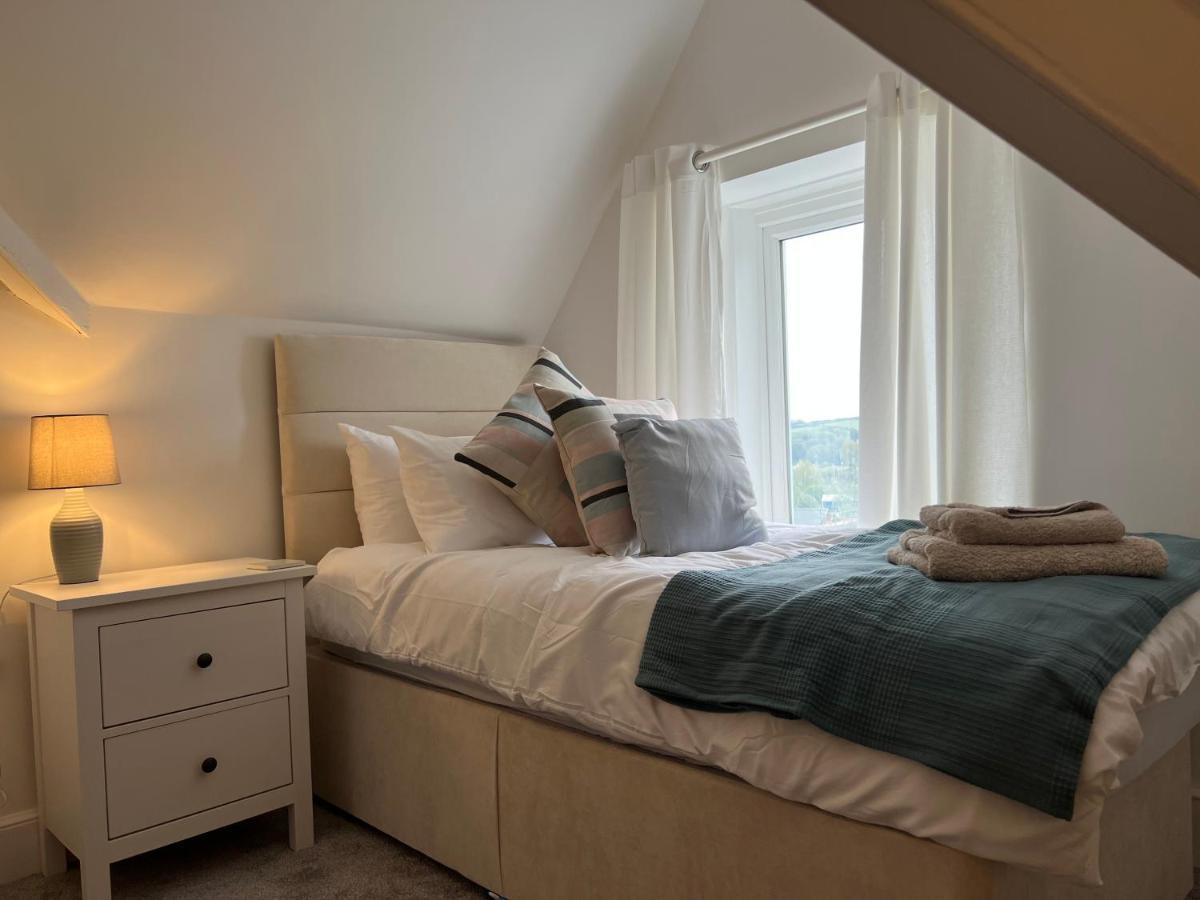Heathcliff - 5 Bedroom House In Town Centre Tenby Zewnętrze zdjęcie